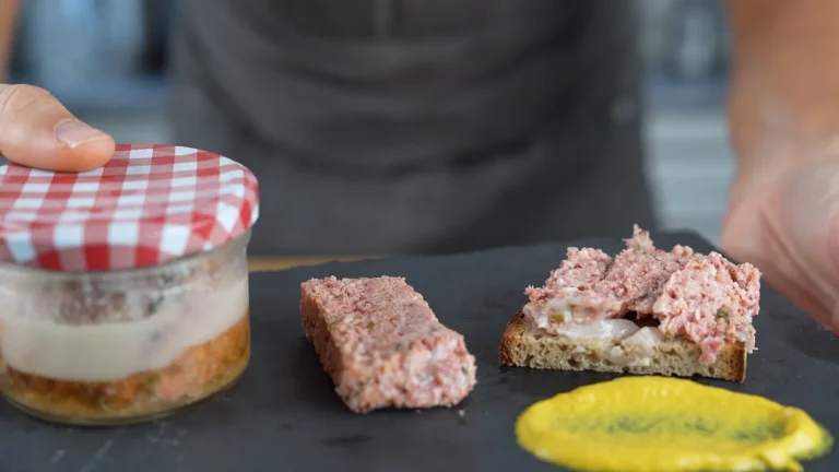 Bratwurst in a jar - ready
