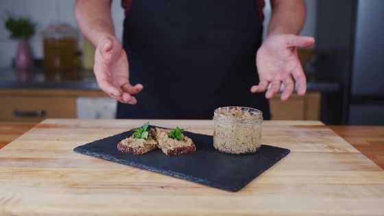 Vegan mushroom walnut pâté