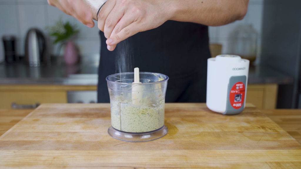 Seasoning mustard and dill spread