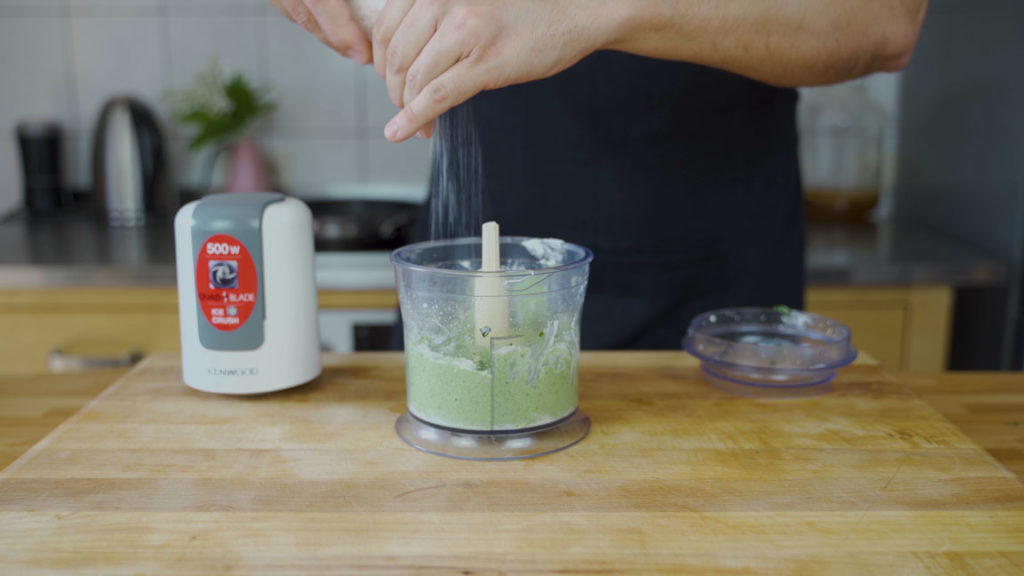 Spinach and feta spread – seasoning