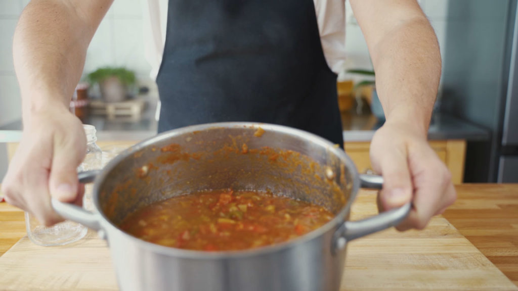 Cooking the chutney until thick