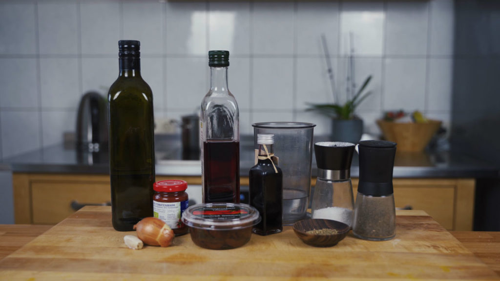 Tomato spread – all the ingredients