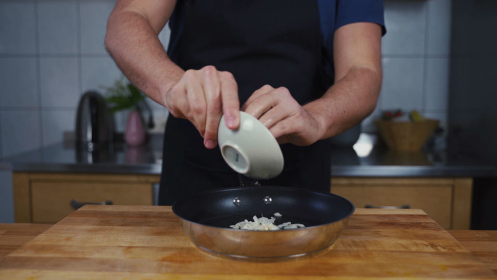 Tomato spread – frying the onion
