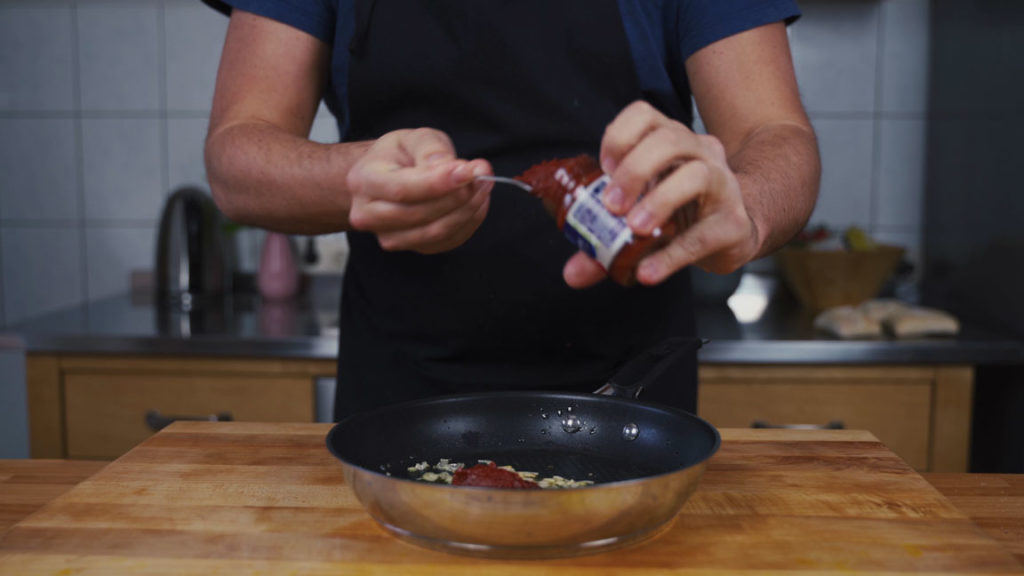 Tomato spread – tomato paste