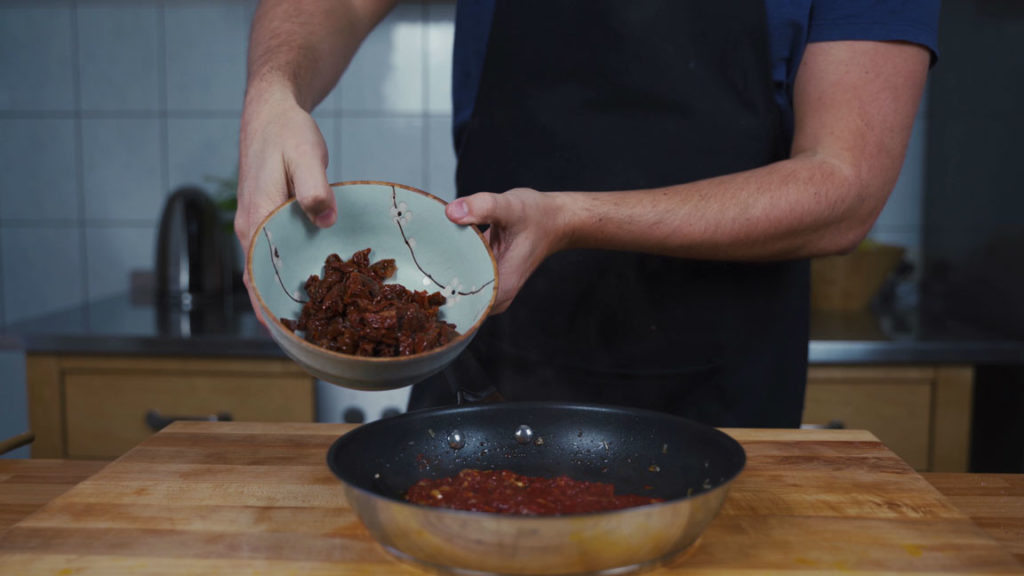 Tomato spread – adding the sun-dried tomatoes