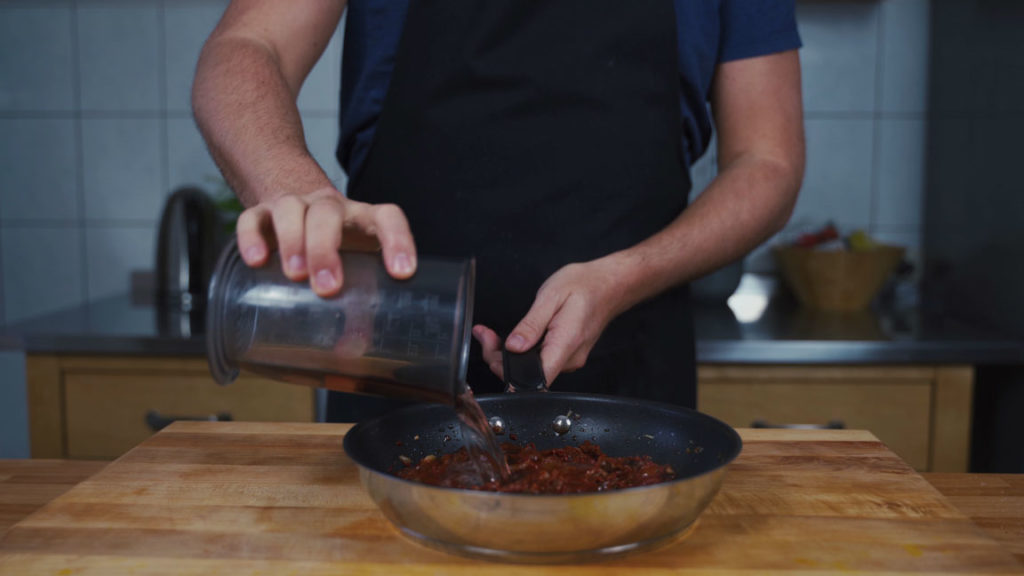 Tomato spread – water and vinegar